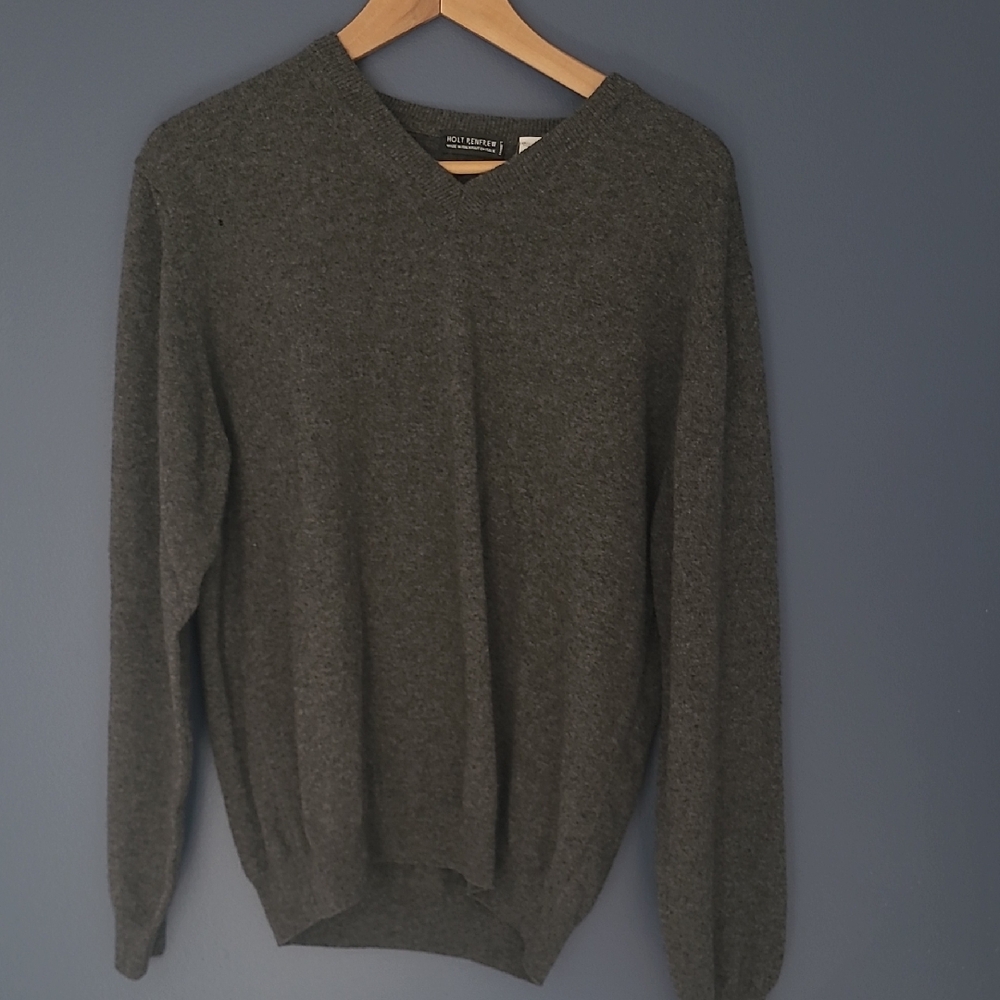 Holt Renfrew Charcoal V-Neck Sweater Cashmere